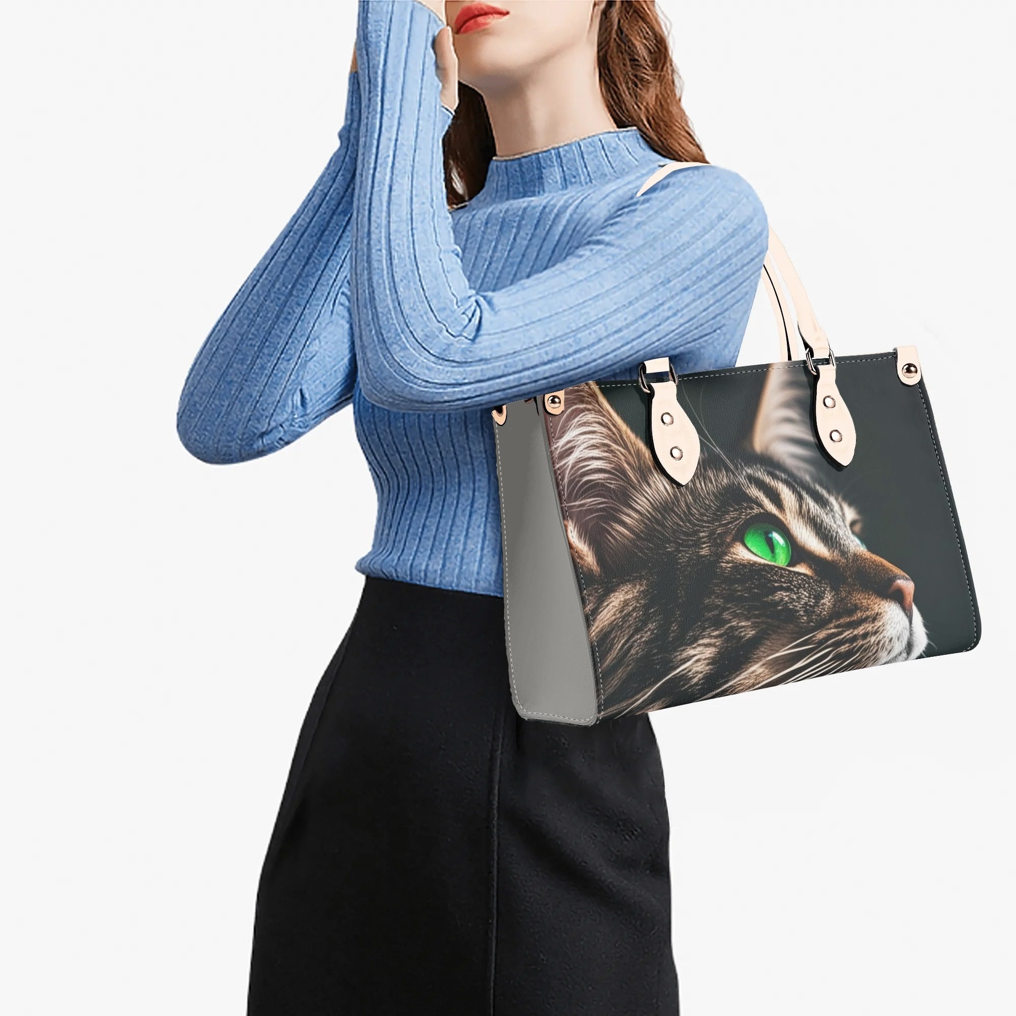 Chic & Personalized Leather Handbag – Elegance Meets Everyday Function